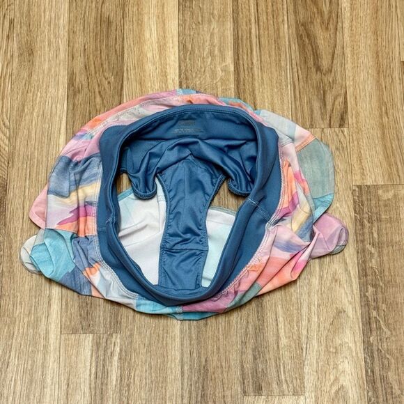 Athleta Girls Run The World 3” Short - Picture 3 of 5